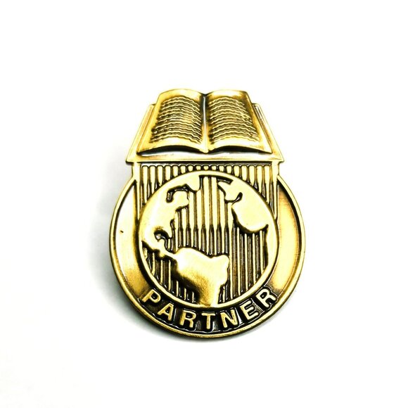Vintage Partner Open Book Globe World Lapel Pin - Picture 2 of 4